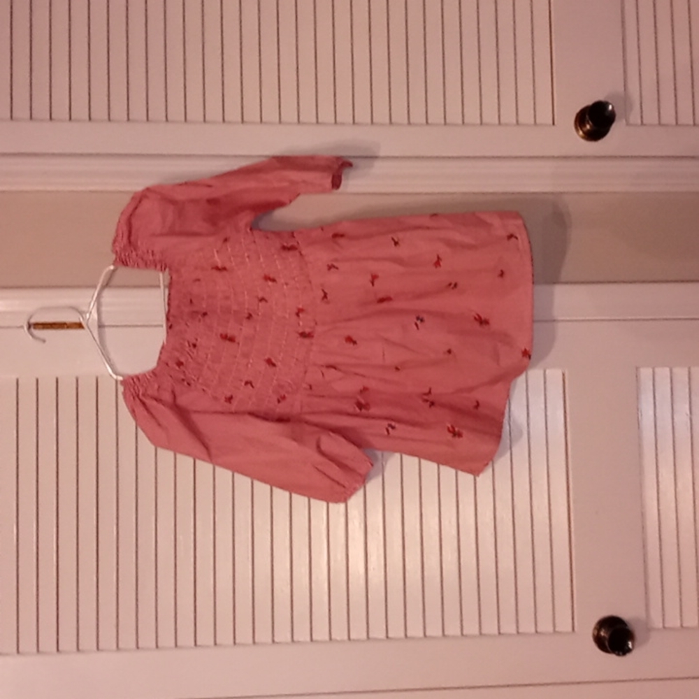 Off shoulder shirt